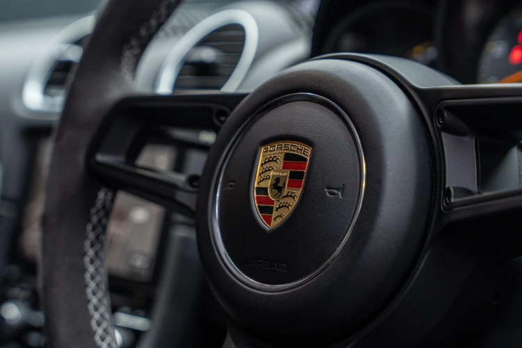 Vehicle Image 30