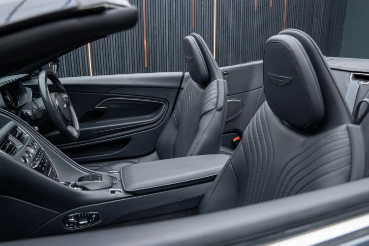 Vehicle Image 40