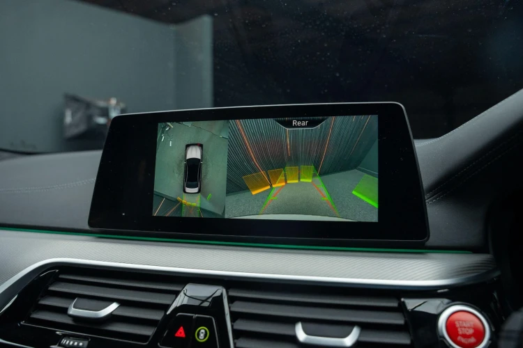 Vehicle Image 8
