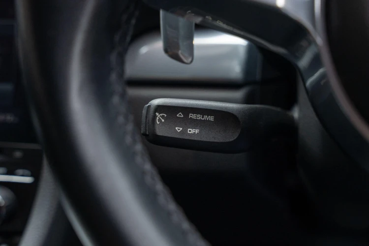 Vehicle Image 22