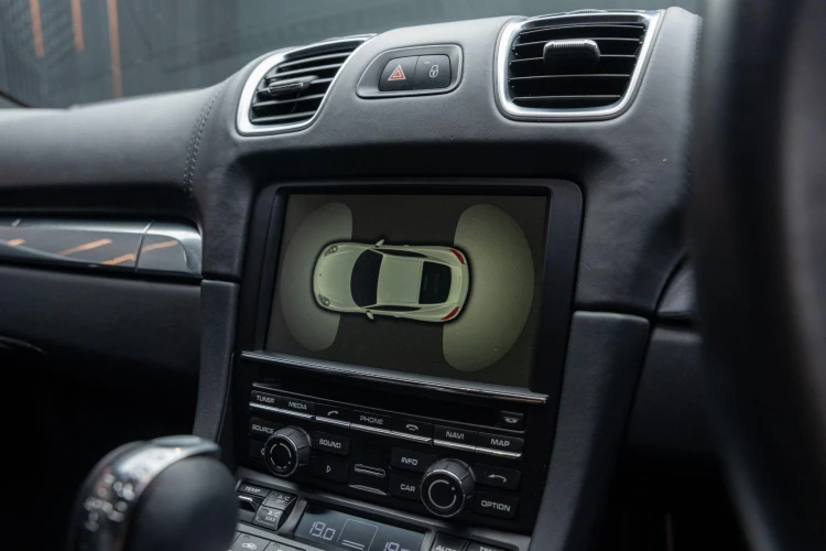 Vehicle Image 10
