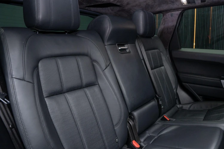 Vehicle Image 38