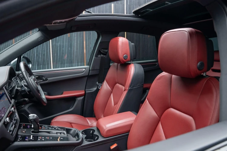 Vehicle Image 45