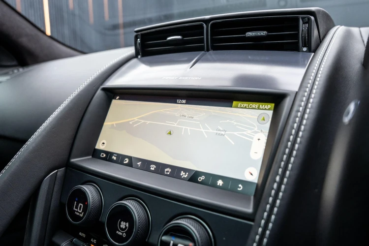 Vehicle Image 10