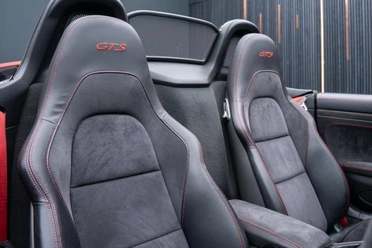 Vehicle Image 30