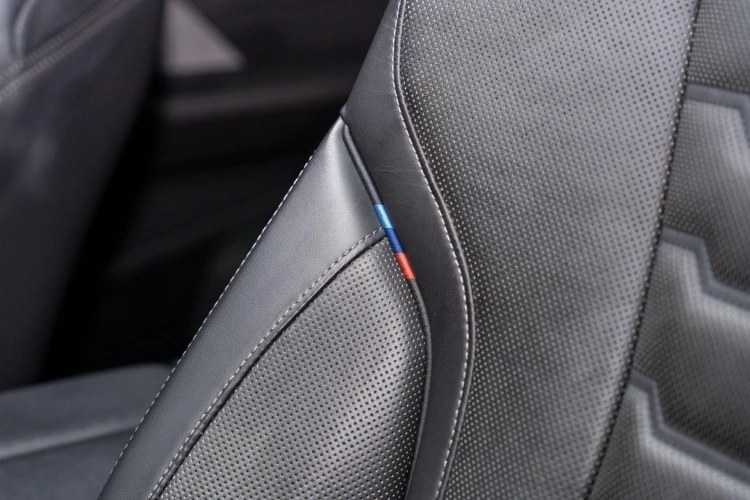 Vehicle Image 36