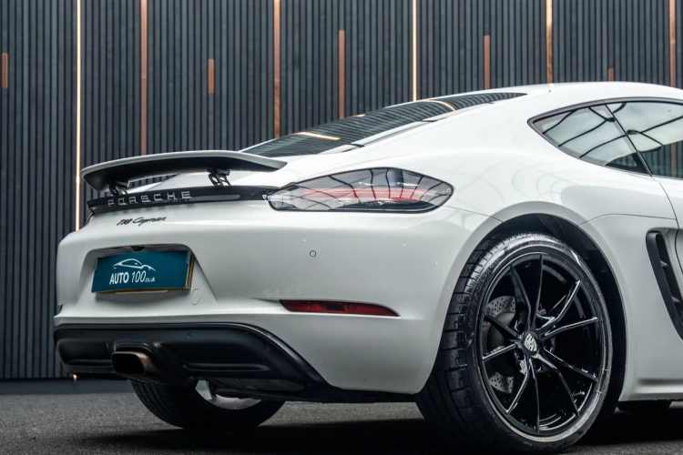 Vehicle Image 20