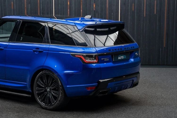 Vehicle Image 16