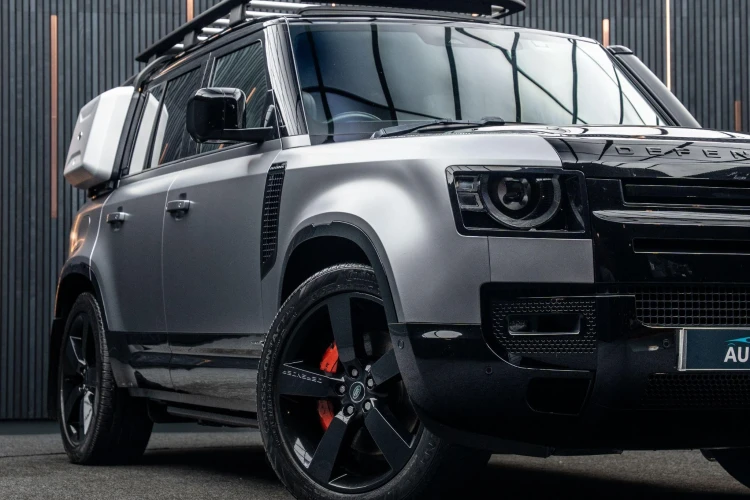 Vehicle Image 5