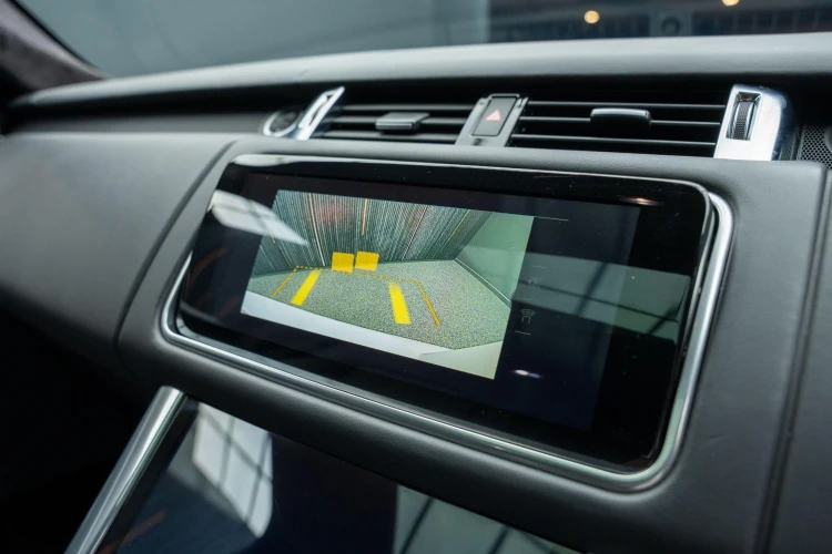 Vehicle Image 8