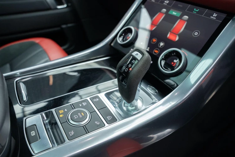 Vehicle Image 18