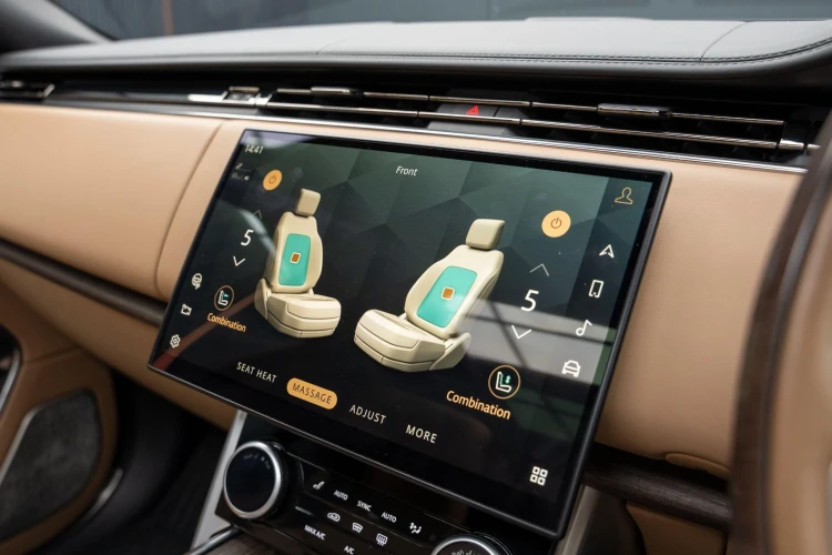 Vehicle Image 12