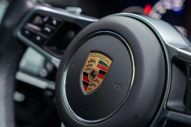 Vehicle Image 30