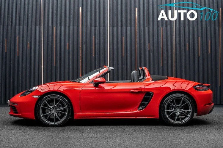 Vehicle Image 7