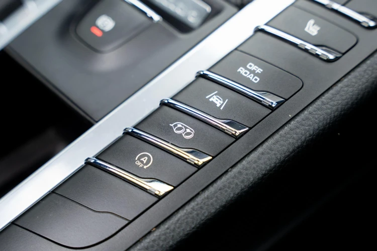 Vehicle Image 22