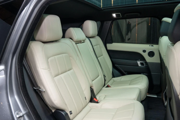 Vehicle Image 14