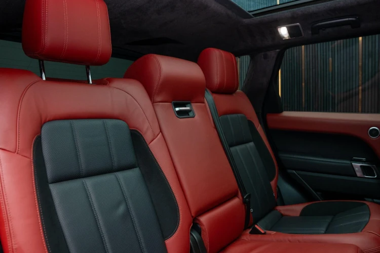 Vehicle Image 38
