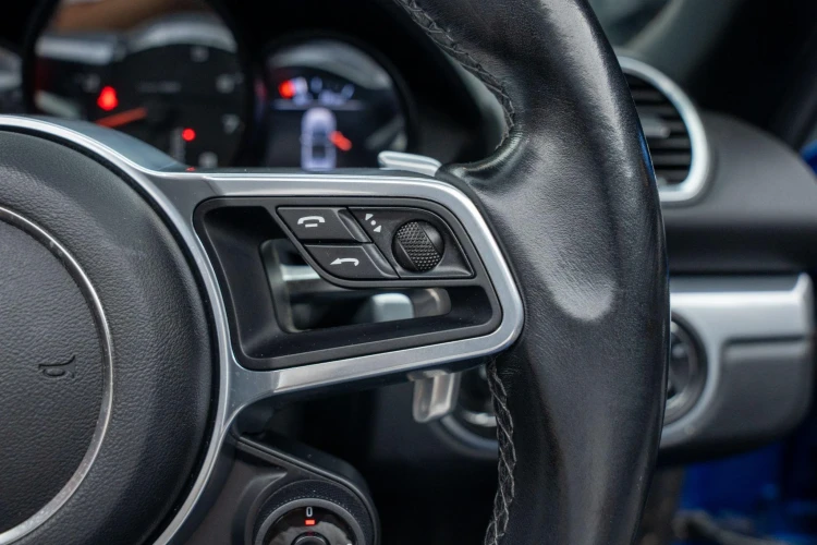 Vehicle Image 20