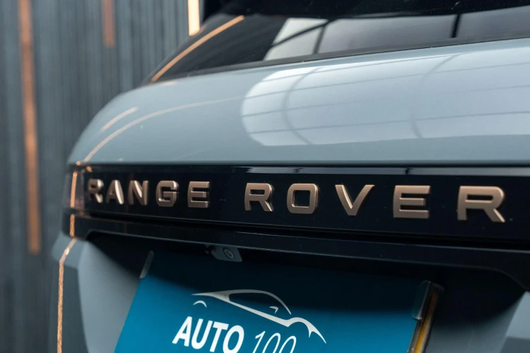 Vehicle Image 21