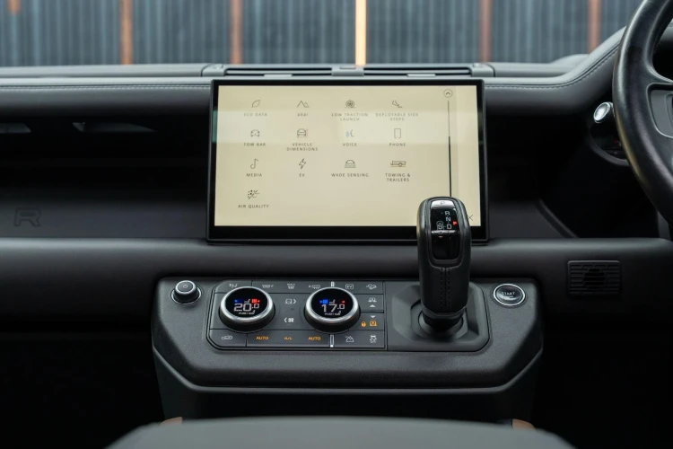 Vehicle Image 38