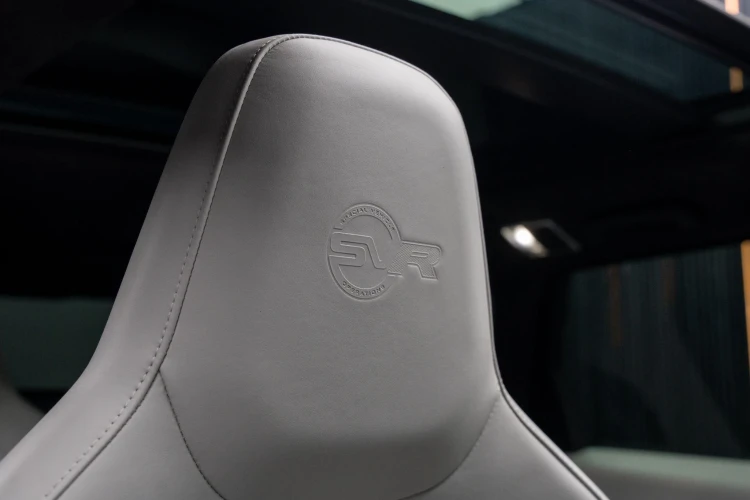 Vehicle Image 36