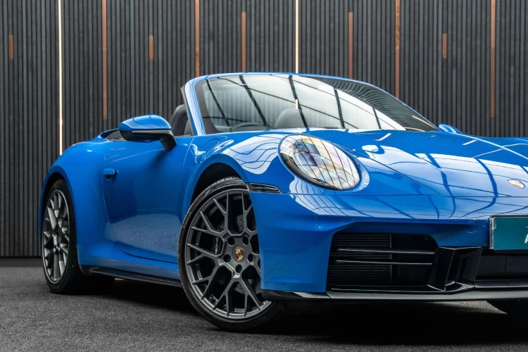 Vehicle Image 11