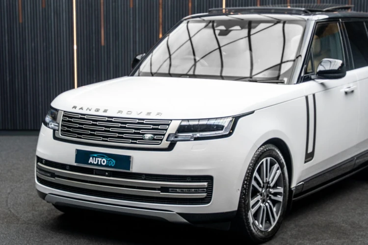 Vehicle Image 5