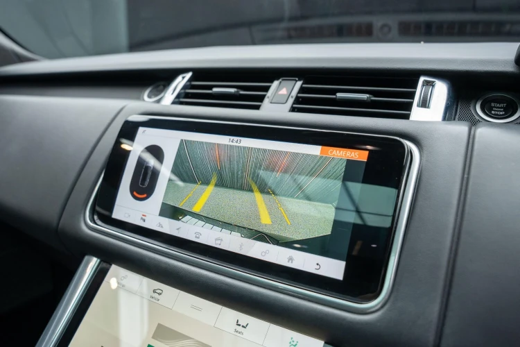 Vehicle Image 8