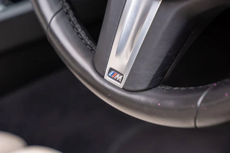 Vehicle Image 36
