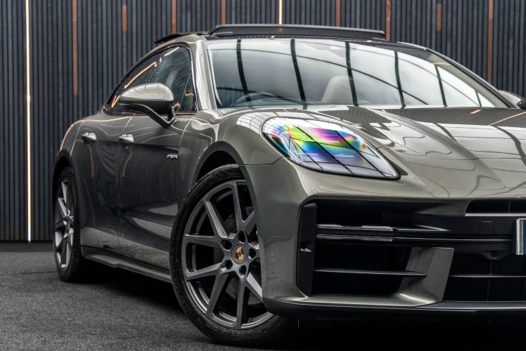 Vehicle Image 7