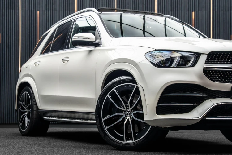 Vehicle Image 7