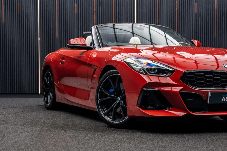 Vehicle Image 11