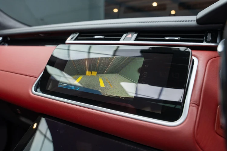 Vehicle Image 8