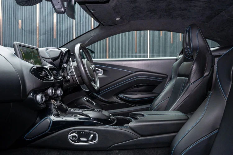 Vehicle Image 30