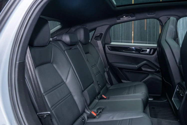 Vehicle Image 37