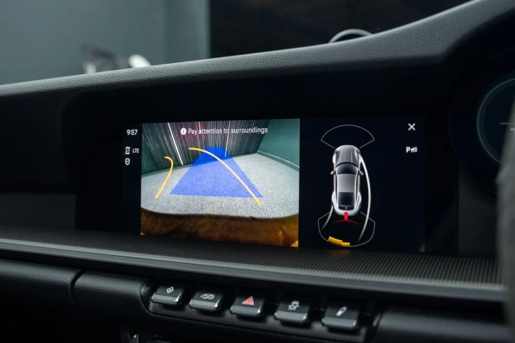 Vehicle Image 6