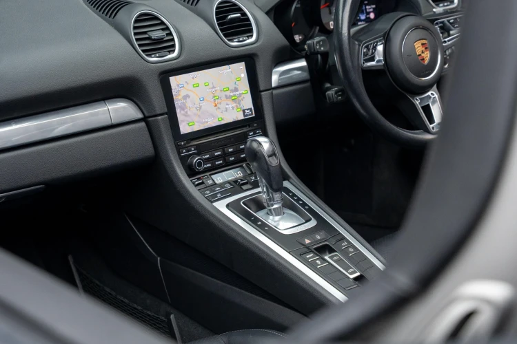 Vehicle Image 35