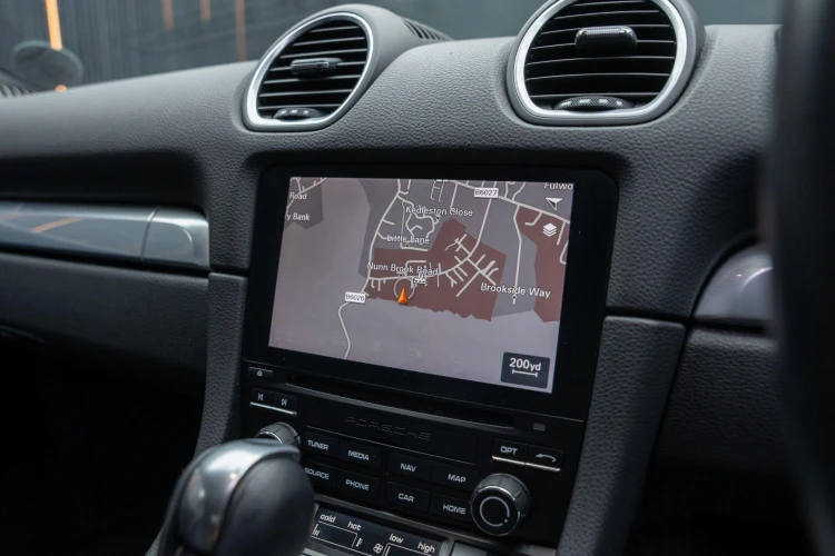 Vehicle Image 9