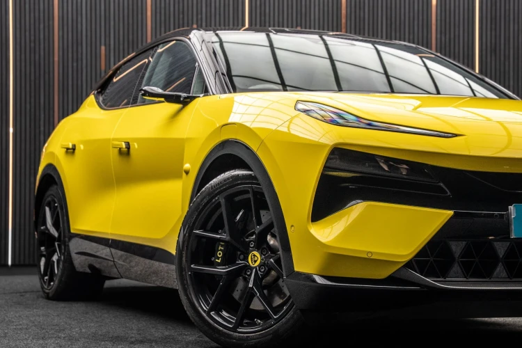 Vehicle Image 7