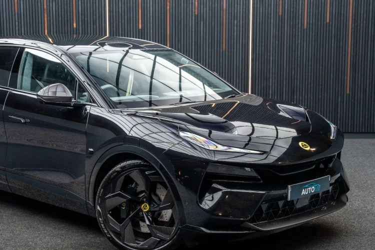 Vehicle Image 7
