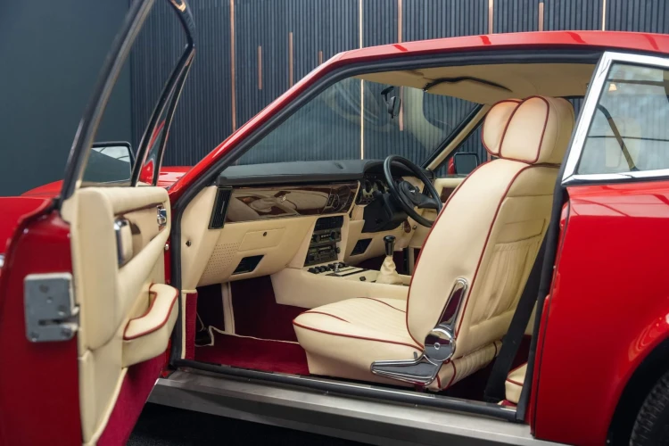 Vehicle Image 38