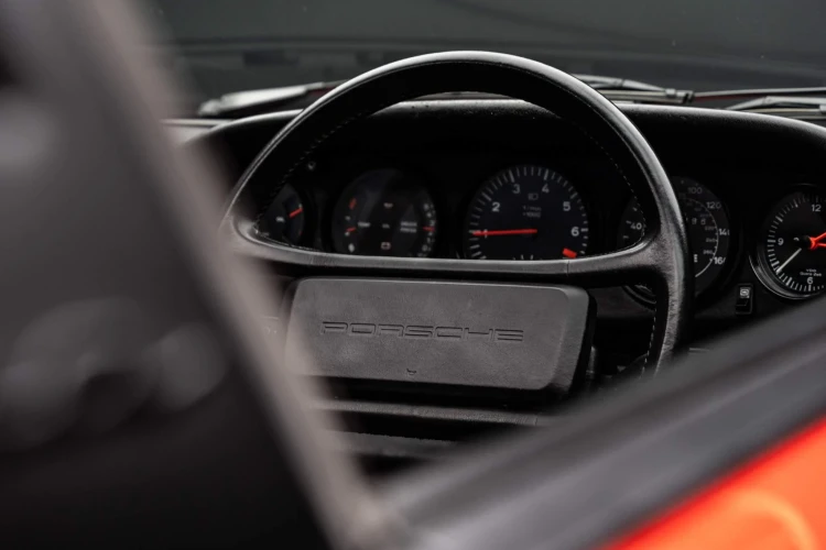Vehicle Image 38