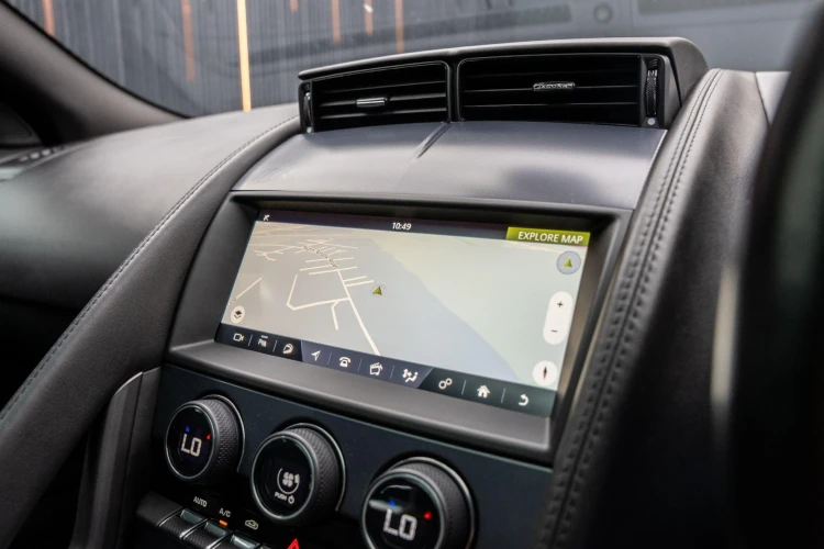 Vehicle Image 10