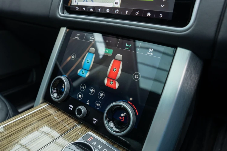 Vehicle Image 10