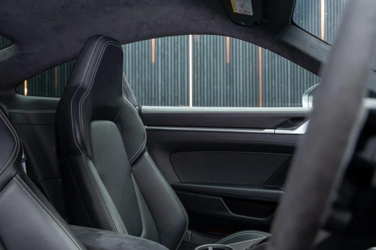 Vehicle Image 30