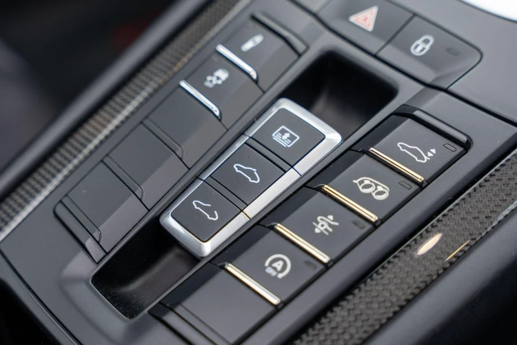 Vehicle Image 22