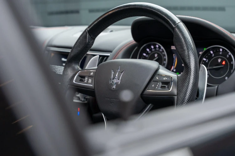 Vehicle Image 35