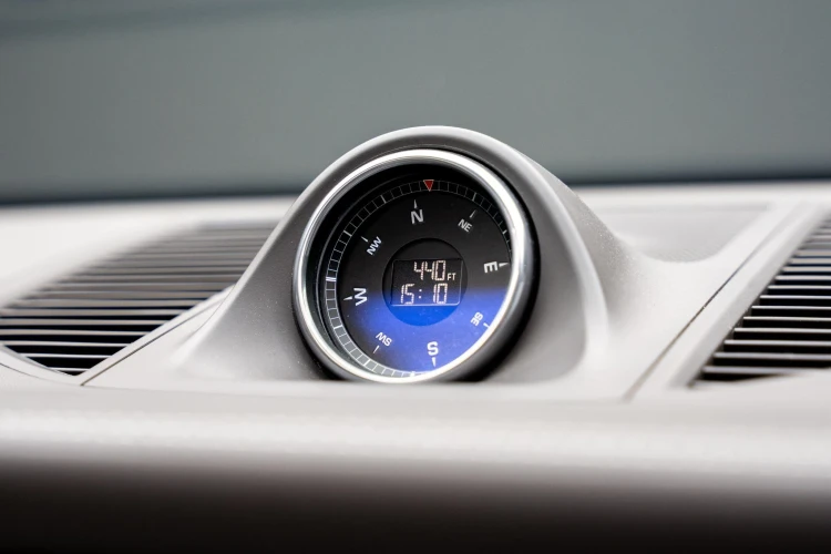 Vehicle Image 12
