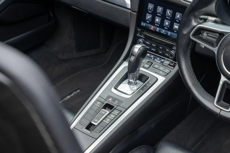 Vehicle Image 36