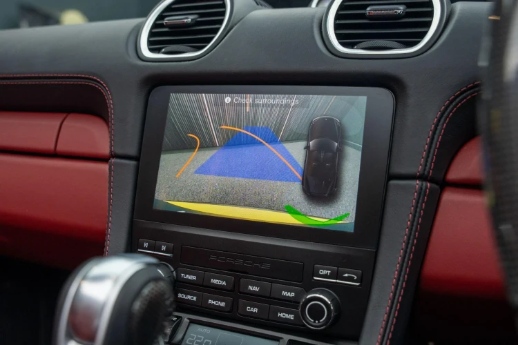 Vehicle Image 9